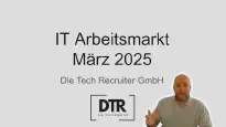 Schriftzug IT Arbeitsmarkt März 2025. Firma Die Tech Recruiter GmbH